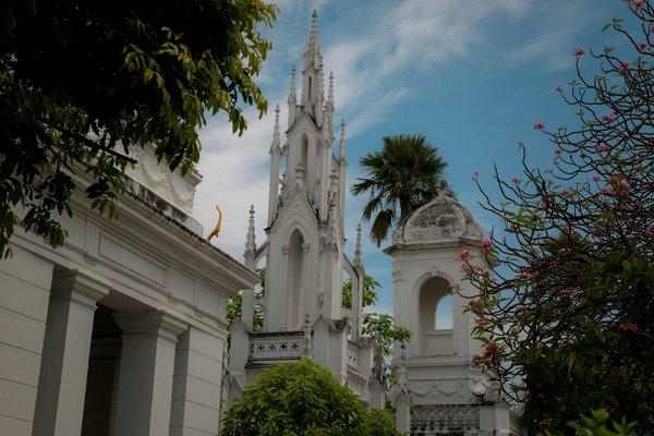 Catalogue pierre tombale prix : personnalisez votre hommage